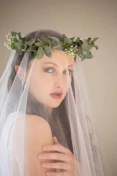 Bride in wedding dress and tiara — Stock Photo, Image