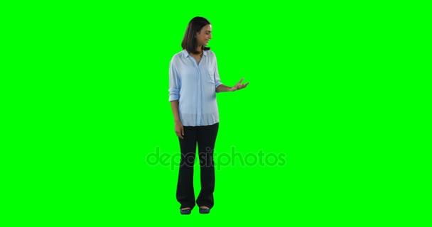 Smiling woman doing hand gesture — Stock Video