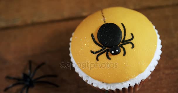 Halloween-Cupcake für Spinnen — Stockvideo