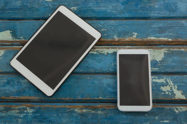 Handy und digitales Tablet — Stockfoto