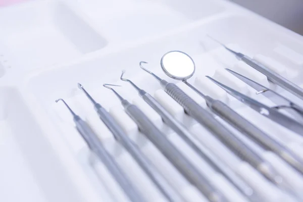 Zubařské vybavení na lékařské klinice — Stock fotografie