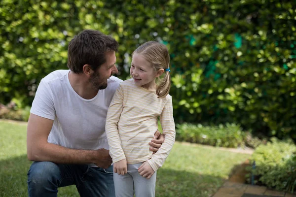 Father and daughter interacting — Stock Photo, Image