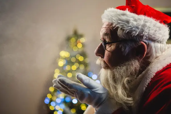 Санта-Клаус Кисс — стоковое фото