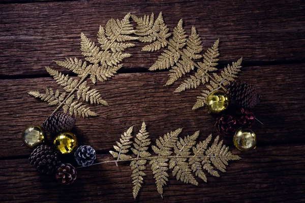 Χριστούγεννα διακόσμηση στην ξύλινη σανίδα — Φωτογραφία Αρχείου
