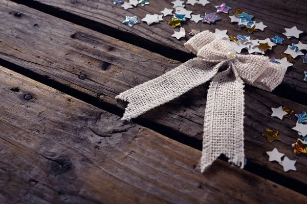 Decoraciones de Navidad en tablón de madera — Foto de Stock