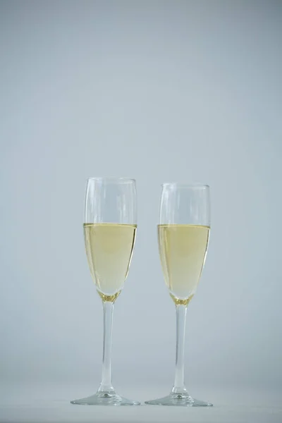 Two champagne flutes — Stock Photo, Image