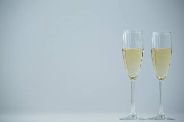 2 champagne fluiten — Stockfoto