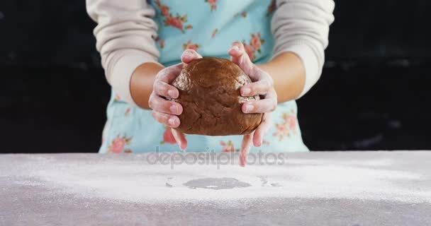 Woman molding a dough — Stock Video