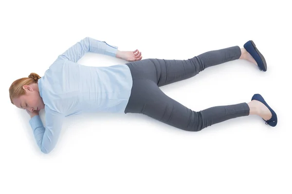 Affärskvinna som sover på vit bakgrund — Stockfoto