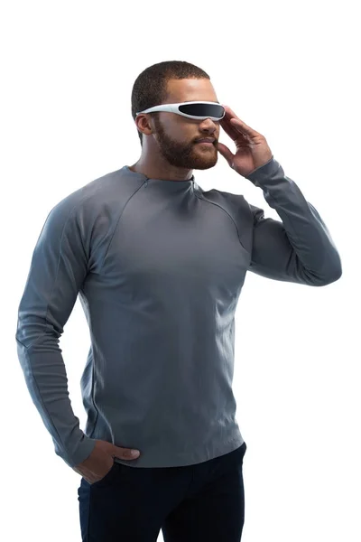 Ο άνθρωπος που χρησιμοποιούν γυαλιά εικονικής πραγματικότητας — Φωτογραφία Αρχείου