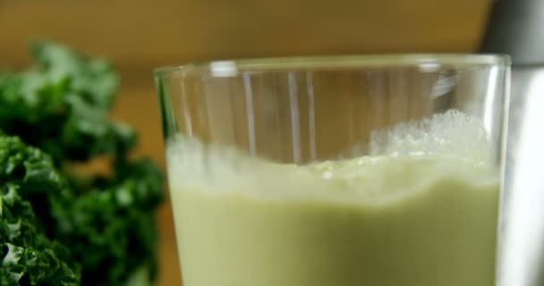 Close Glass Leafy Vegetable Juice — Stock Video