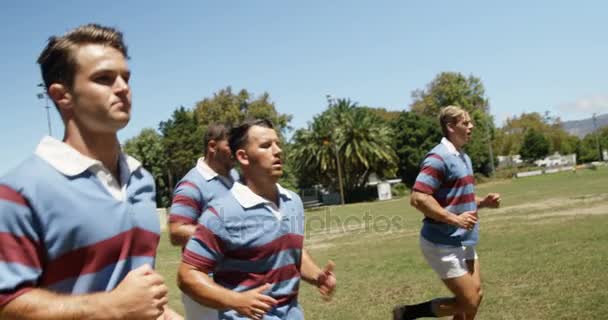 Jogadores Rugby Correndo Campo Dia Ensolarado — Vídeo de Stock