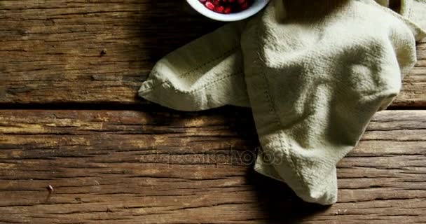 High Angle View Pomegranate Napkin Wooden Table — Stock Video