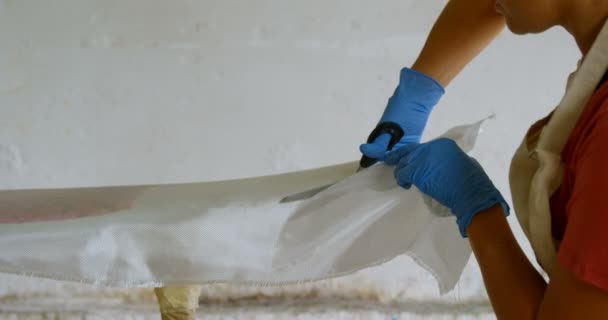 Tela Corte Mujer Para Tabla Surf Taller — Vídeo de stock