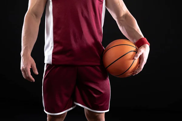 Vista Frontale Metà Sezione Giocatore Basket Maschile Muscoloso Con Indosso — Foto Stock