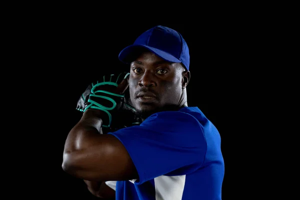 Vista Frontal Cerca Jugador Béisbol Afroamericano Lanzador Con Uniforme Equipo — Foto de Stock