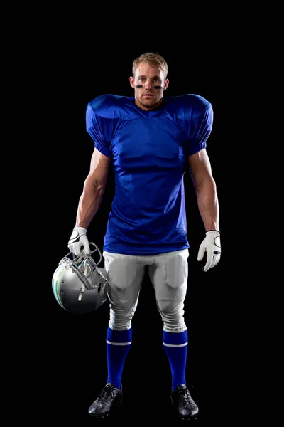 Retrato Jogador Caucasiano Masculino Futebol Americano Vestindo Uniforme Equipe Almofadas — Fotografia de Stock