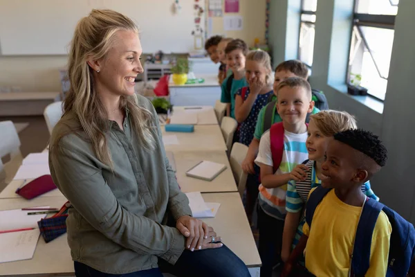 Side View Caucasian Female School Teacher Long Blonde Hair Sitting — Stockfoto