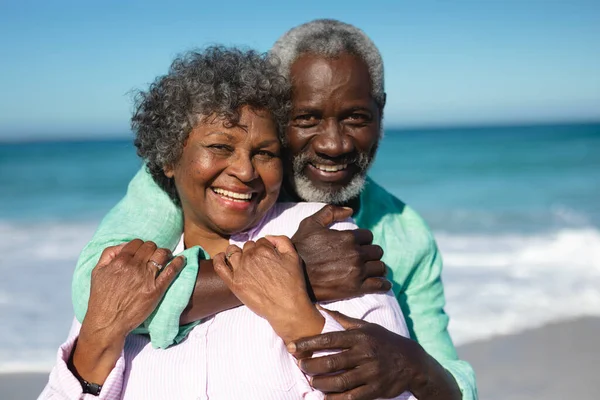 Portrait Close Senior African American Couple Standing Beach Blue Sky — Stock Photo, Image