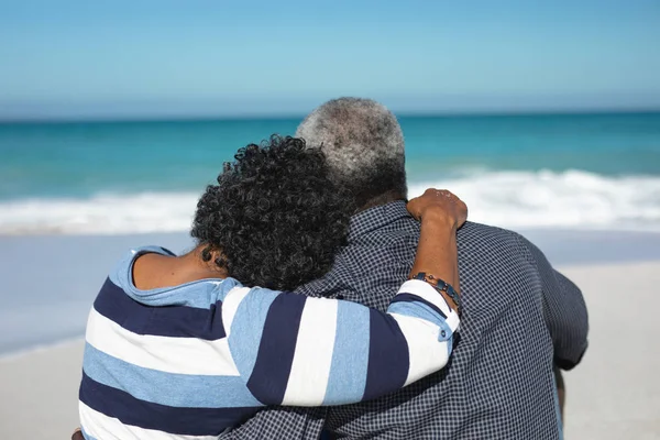 Rear View Close Senior African American Couple Sitting Beach Blue — Stock Photo, Image