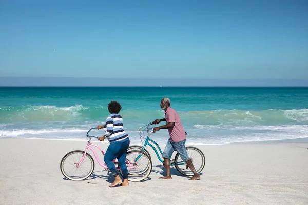 Front View Distant Senior African American Couple Standing Beach Blue — 스톡 사진