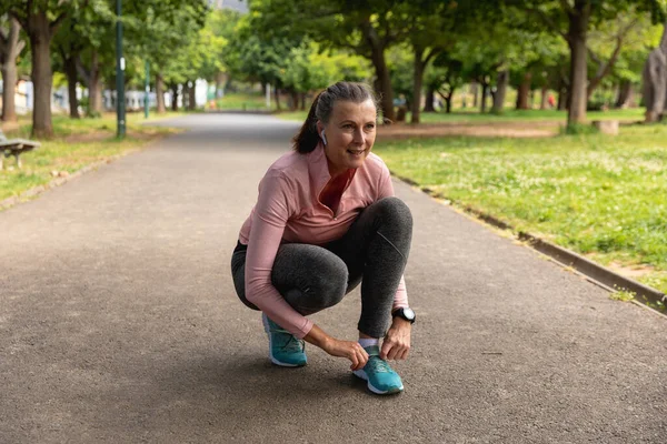 Front View Mature Middle Aged Caucasian Woman Working Out Park — Stok fotoğraf