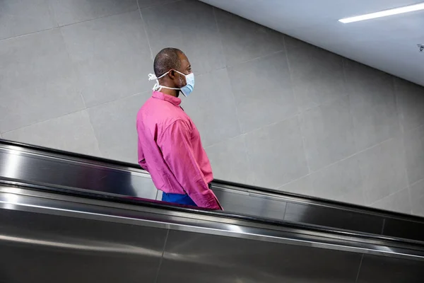 African American Man Wearing Face Mask Air Pollution Covid19 Coronavirus — Stock Photo, Image