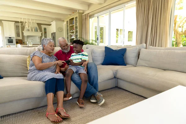 Front View Senior Mixed Race Couple Home Living Room Sitting — Stock Photo, Image