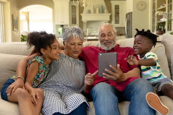 Front View Senior Mixed Race Couple Home Living Room Sitting — Stock Photo, Image