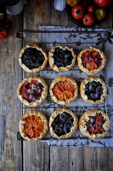 Galette Mit Tomaten Und Pilzen — Stockfoto