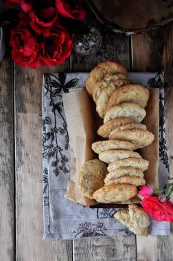 Gül ile dekore edilmiş, tohum ile tanımlama