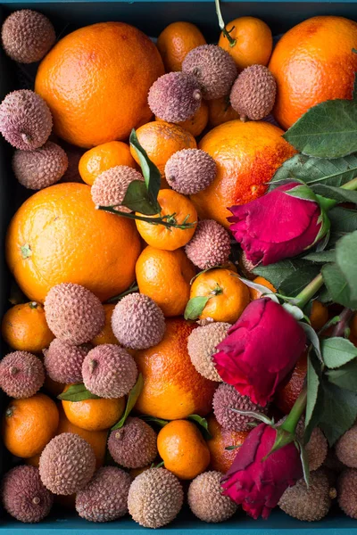 Set Regalos Para Chica Una Caja Fruta Fresca Con Naranjas — Foto de Stock