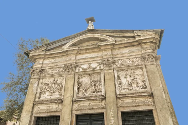 意大利卢卡的Oratorio della Madonnina 。 Lucca是个城市和comu — 图库照片