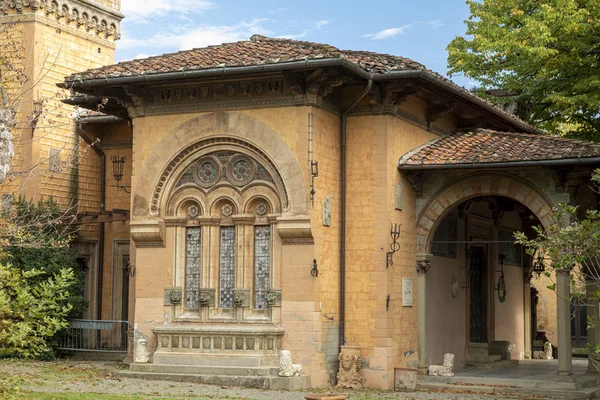 Stabilimento Termale Tamerici castle, Montecatini Terme, Italy — Stock Photo, Image