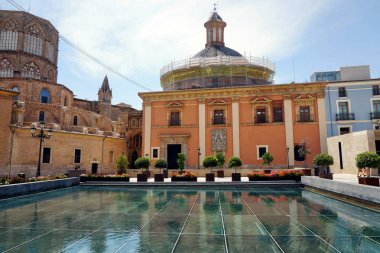 Valencia İspanya Meydanı