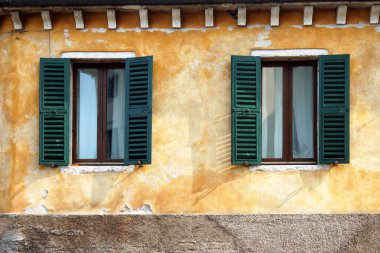 Windows, Sirmione, İtalya