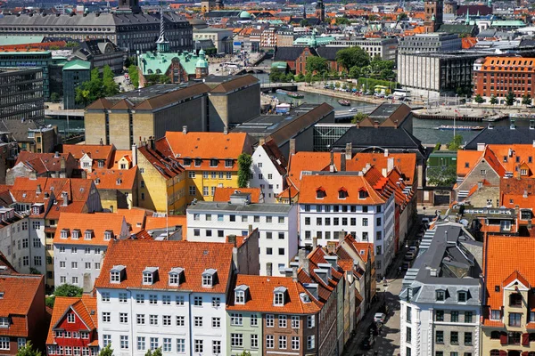Крыши Копенгагена — стоковое фото