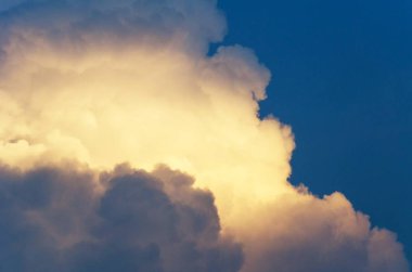 güzel gün batımı mavi gökyüzü ile bulut doğa arka plan için kadar kapatın