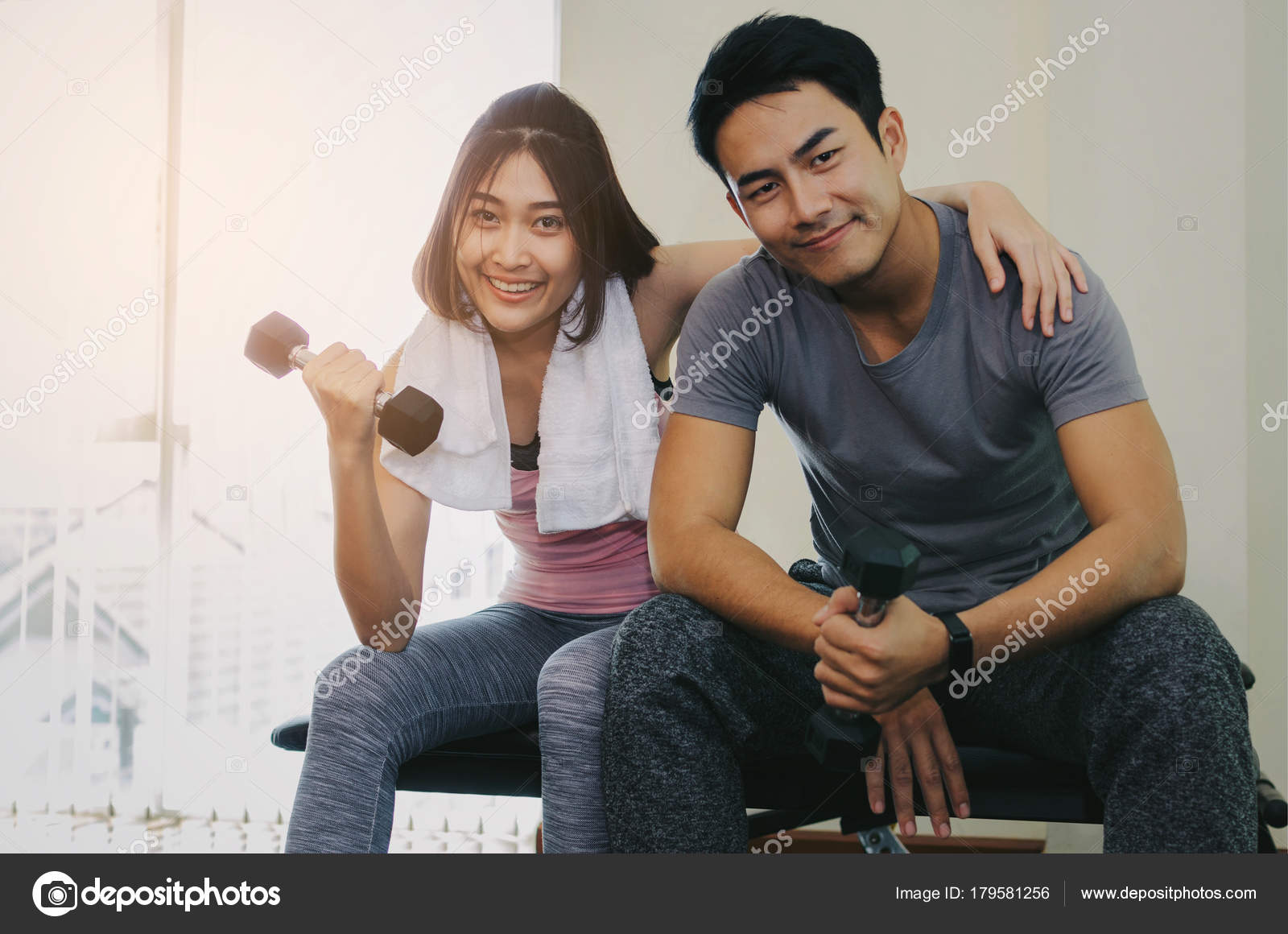 Femme fait amour jeune homme [PUNIQRANDLINE-(au-dating-names.txt) 49