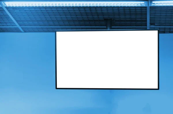 Pendurado Lcd Televisão Para Publicidade Outdoor Caixa Luz Vitrine Branco — Fotografia de Stock