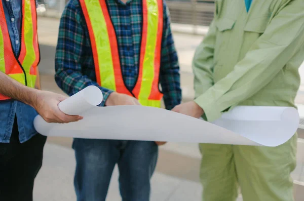 Groupe Ingénieurs Techniciens Architectes Qui Planifient Nouveau Plan Construction Projet — Photo