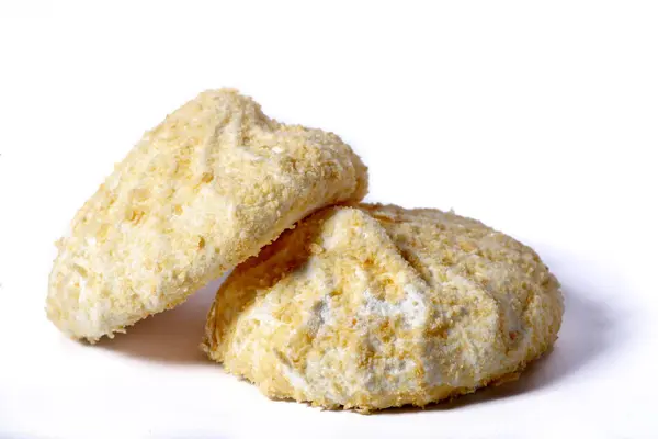 Beyaz bir arka planda tatlı şekerleme