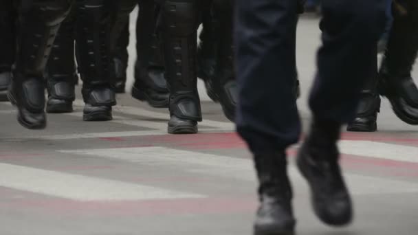 Marche des forces spéciales de police — Video