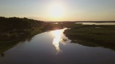 Danube delta sulak, gün batımı havadan görünümü