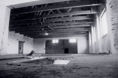 Terk edilmiş eski değirmen iç