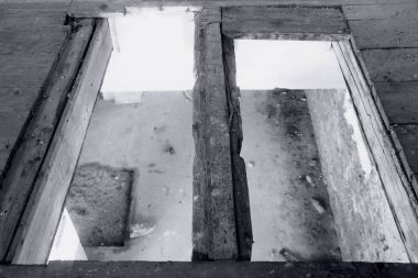 Terk edilmiş eski değirmen iç