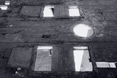 Terk edilmiş eski değirmen iç