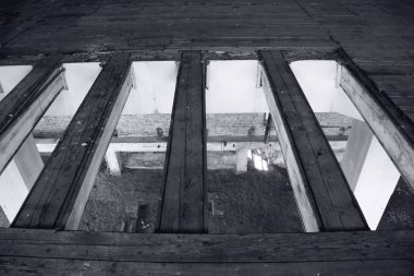 Terk edilmiş eski değirmen iç