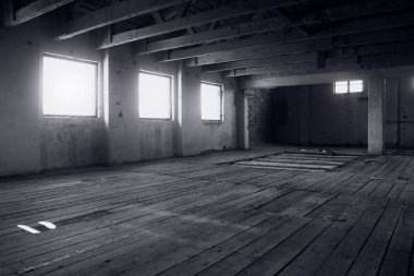 Terk edilmiş eski değirmen iç