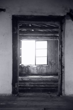 Terk edilmiş eski değirmen iç